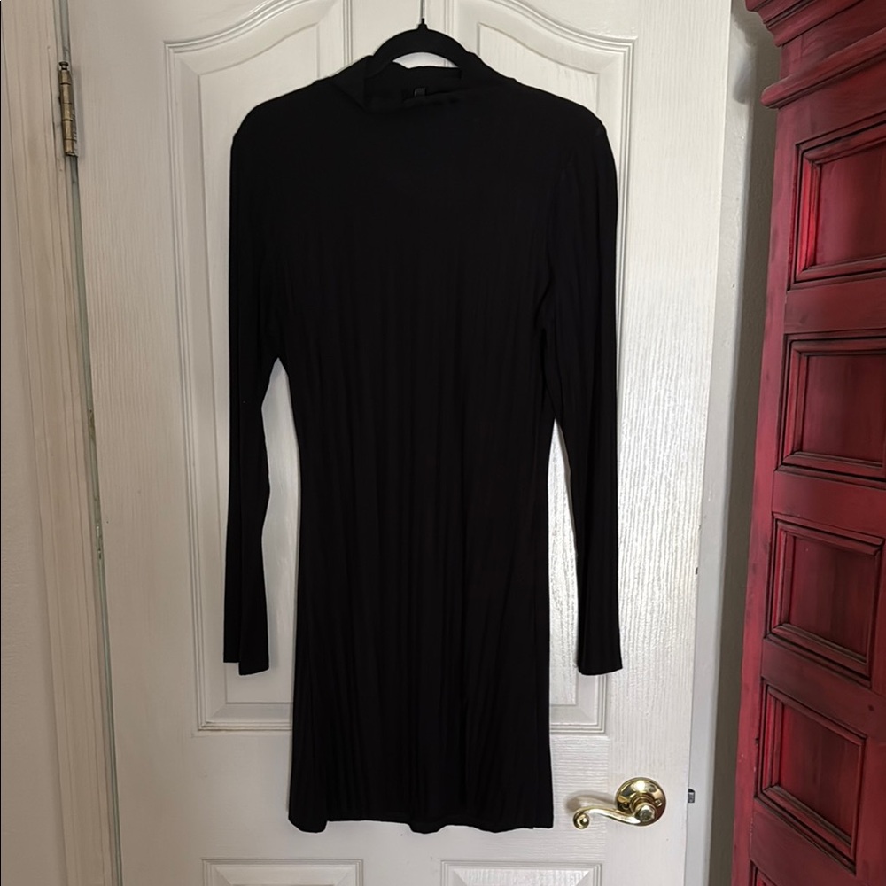 Love Tree Classic Black Long Sleeve Dress
